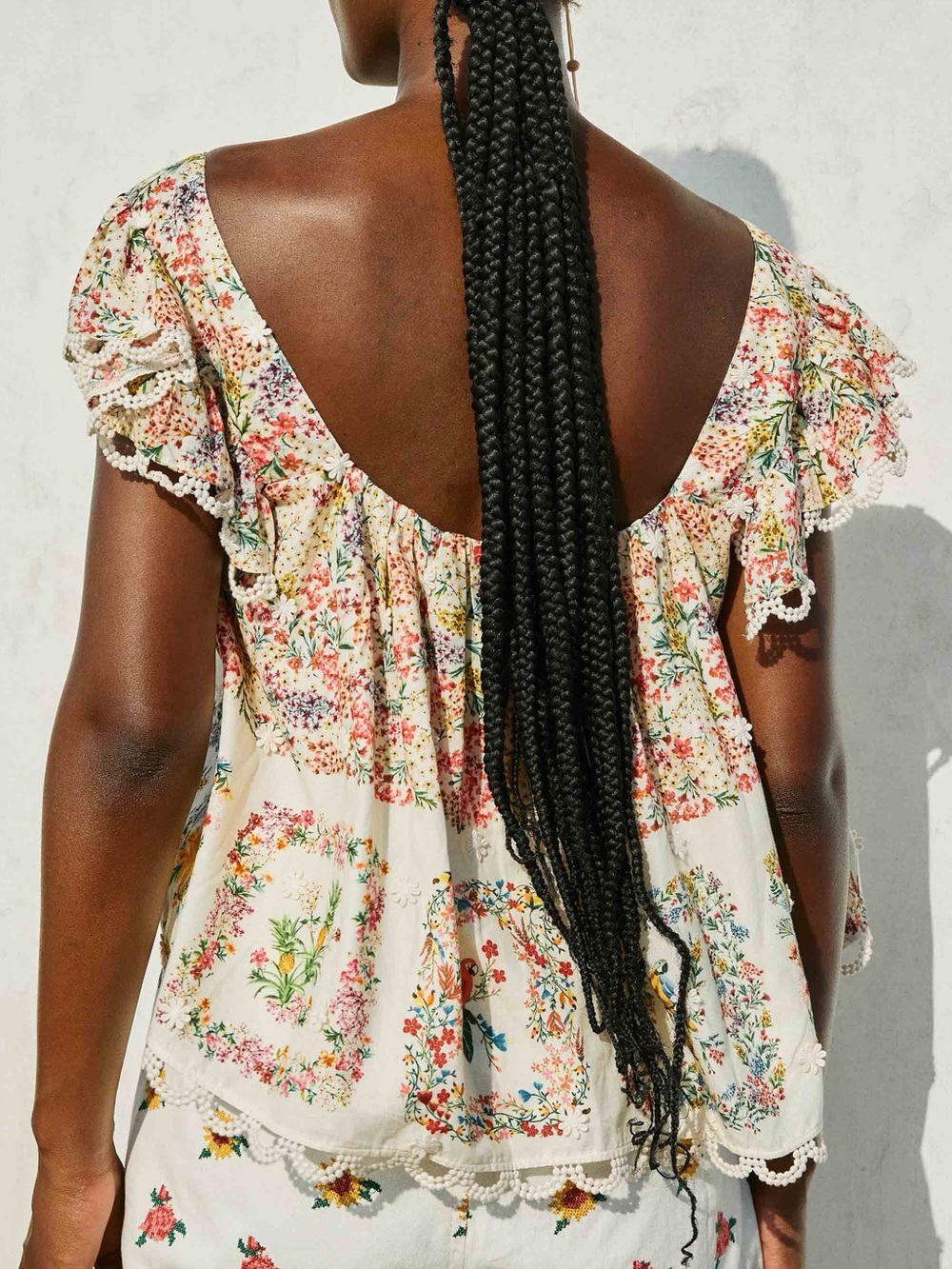 FARM Rio Cream Floral Ruffled Sleeve Blouse - Picture 3 of 7